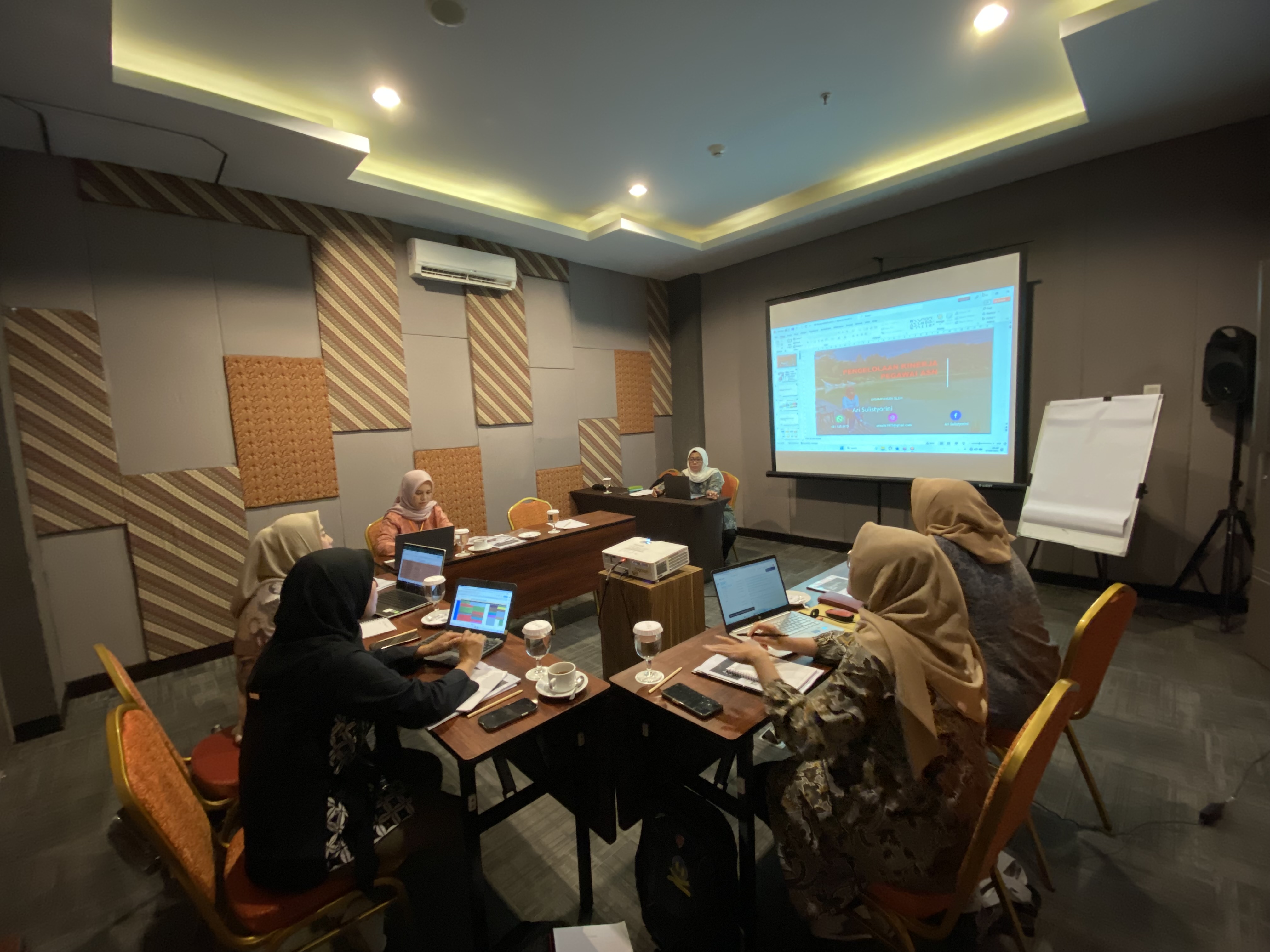 Bimtek Administrasi Kependidikan Akademik Dan Penilaian Kinerja Pegawai Bersama Peserta Insitut Teknologi Sumatra