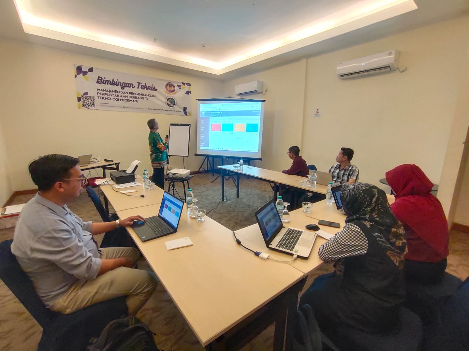 BIMTEK MANAJEMEN PERPUSTAKAAN ( DIGITALISASI PERPUSTAKAAN ) 2024 -2025